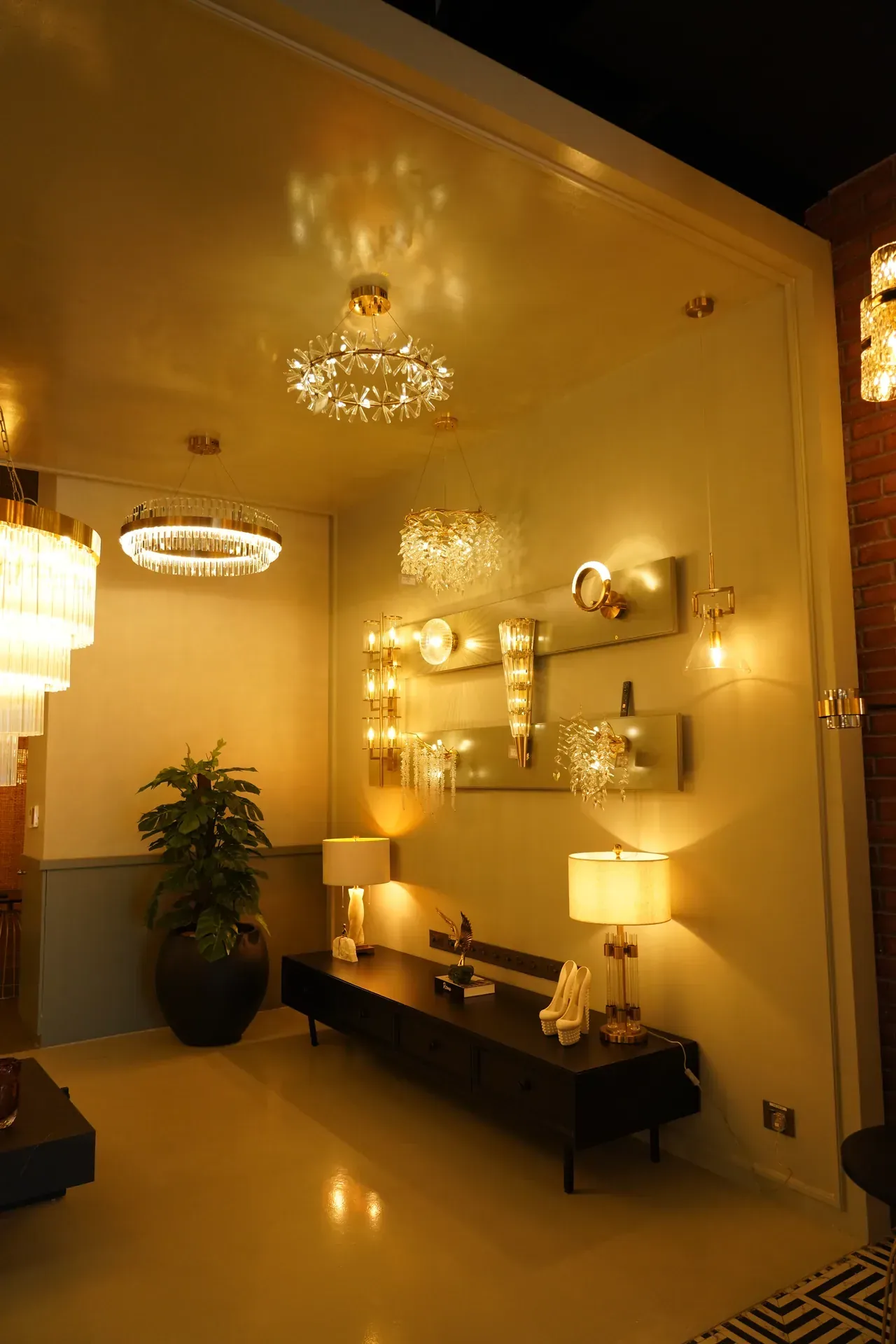 Retail interior design and shop fit out project in Dubai by CBD Projects LLC - 037