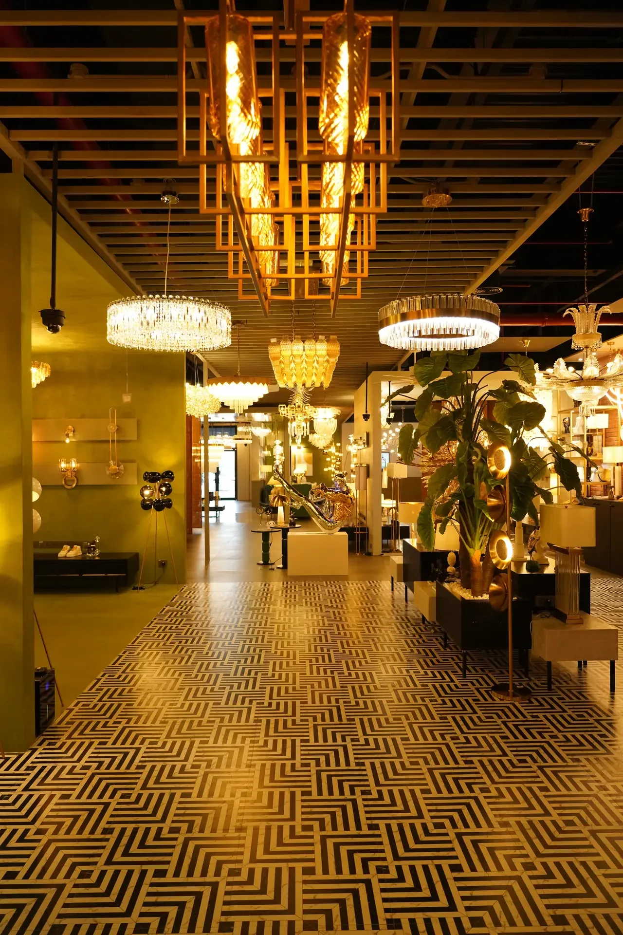 Retail interior design and shop fit out project in Dubai by CBD Projects LLC - 048